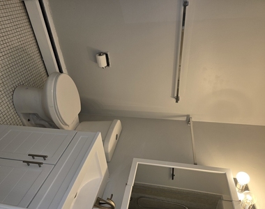 6619 N Sheridan Road - Photo Thumbnail 7