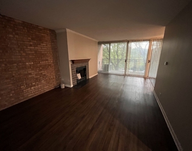 5950 Oakwood Drive - Photo Thumbnail 10