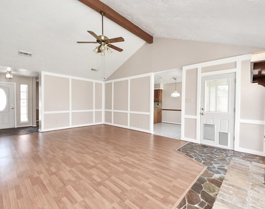 2406 Duchess Way - Photo Thumbnail 26