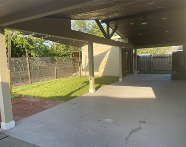 2710 Sockeye Drive - Photo Thumbnail 16