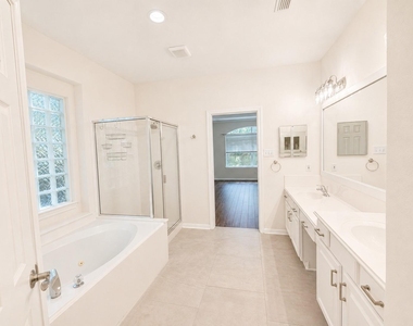 98 W Knightsbridge Drive - Photo Thumbnail 18