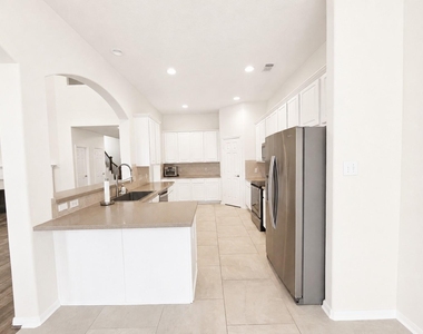 98 W Knightsbridge Drive - Photo Thumbnail 9