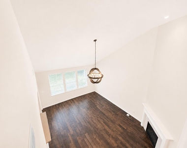 98 W Knightsbridge Drive - Photo Thumbnail 7