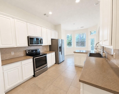 98 W Knightsbridge Drive - Photo Thumbnail 8