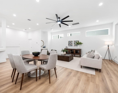 327 N Nagle Street - Photo Thumbnail 10