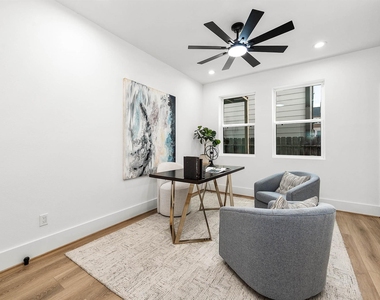 327 N Nagle Street - Photo Thumbnail 7
