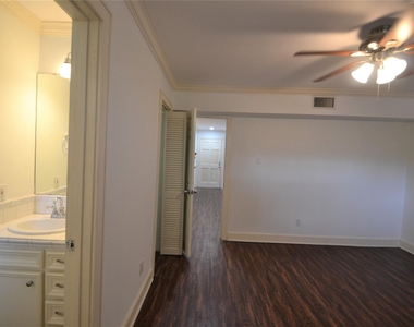 2414 Morse Street - Photo Thumbnail 8