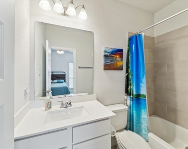 16326 Silver Emperor Street - Photo Thumbnail 23