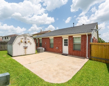 29235 Legends Hill Drive - Photo Thumbnail 16