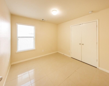 29235 Legends Hill Drive - Photo Thumbnail 13