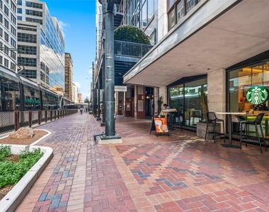 705 Main St Nw - Photo Thumbnail 1
