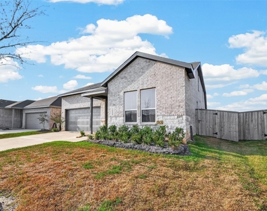 26615 Coast Redwood Drive - Photo Thumbnail 2