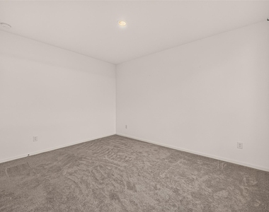 26615 Coast Redwood Drive - Photo Thumbnail 40