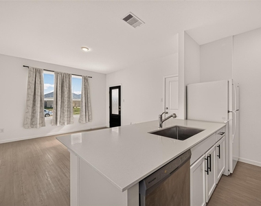 26615 Coast Redwood Drive - Photo Thumbnail 35