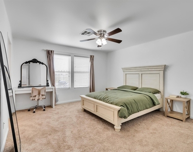 14114 Pecan Hill Court - Photo Thumbnail 7