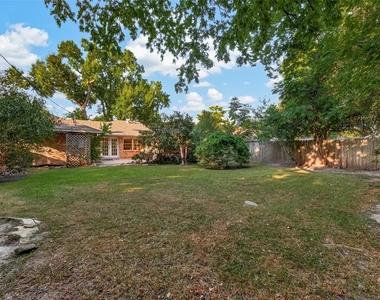 4517 Lido Lane - Photo Thumbnail 3