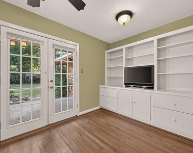 4517 Lido Lane - Photo Thumbnail 10