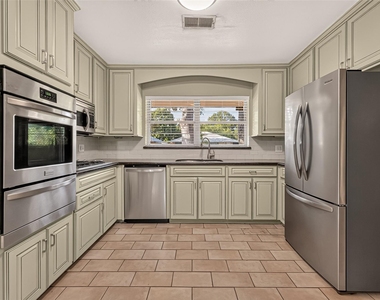 4517 Lido Lane - Photo Thumbnail 17