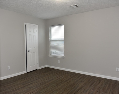 18214 Tupper Bend Lane - Photo Thumbnail 13
