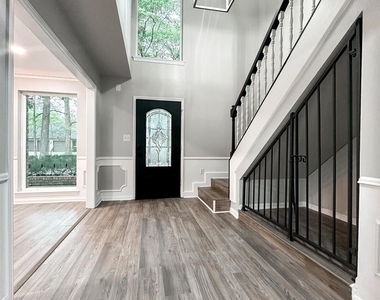 537 Natchez Park - Photo Thumbnail 5