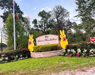 537 Natchez Park - Photo Thumbnail 19