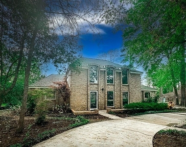 537 Natchez Park - Photo Thumbnail 1