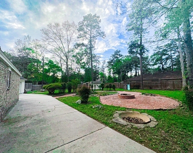537 Natchez Park - Photo Thumbnail 18