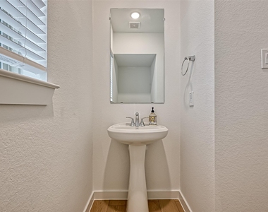 323 Highland Bayou Drive - Photo Thumbnail 30