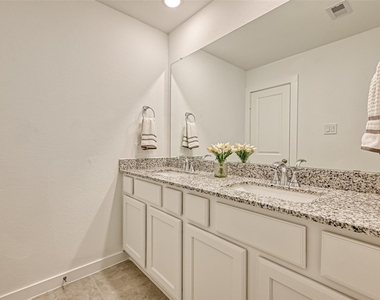 323 Highland Bayou Drive - Photo Thumbnail 29
