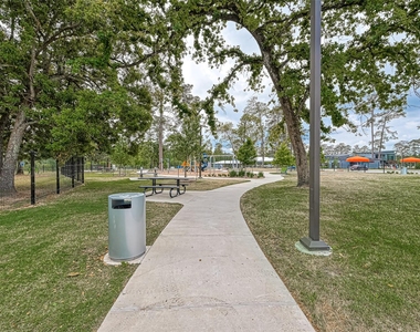 323 Highland Bayou Drive - Photo Thumbnail 37