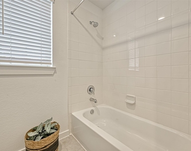 323 Highland Bayou Drive - Photo Thumbnail 28