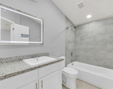 7003 Schlitz Lane - Photo Thumbnail 6
