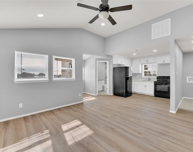 7003 Schlitz Lane - Photo Thumbnail 1
