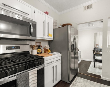 2510 Whitney Street - Photo Thumbnail 9