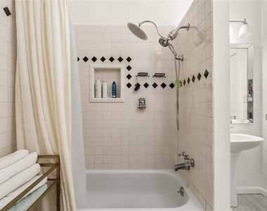 2510 Whitney Street - Photo Thumbnail 19