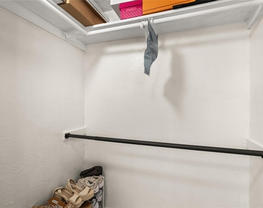 2510 Whitney Street - Photo Thumbnail 14