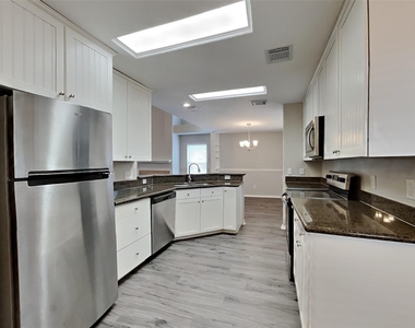 20322 Sable Acre Court - Photo Thumbnail 4
