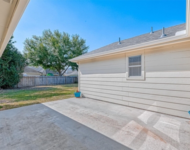 8418 Woodland Knoll Lane - Photo Thumbnail 32