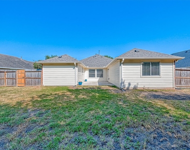 8418 Woodland Knoll Lane - Photo Thumbnail 34