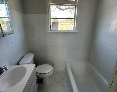 904 Herbert A - Photo Thumbnail 5