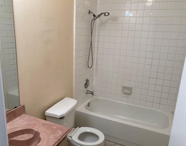 13659 Bonilla Lane - Photo Thumbnail 15