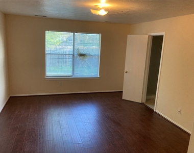 13659 Bonilla Lane - Photo Thumbnail 6
