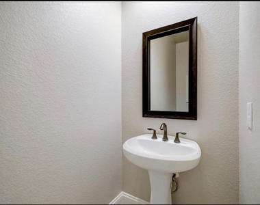 5011 Anthony Springs Lane - Photo Thumbnail 17