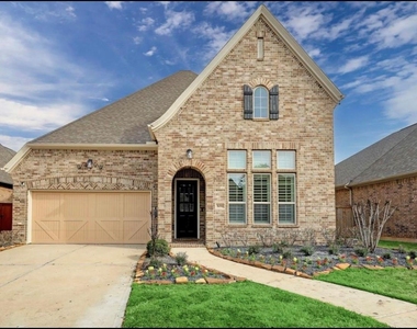 5011 Anthony Springs Lane - Photo Thumbnail 3