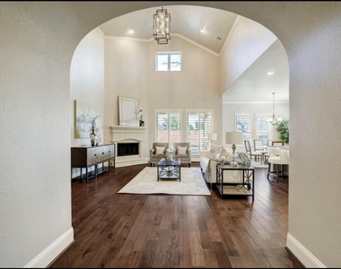 5011 Anthony Springs Lane - Photo Thumbnail 9