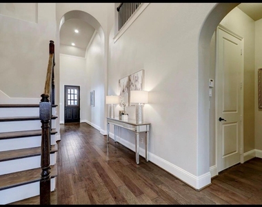 5011 Anthony Springs Lane - Photo Thumbnail 8