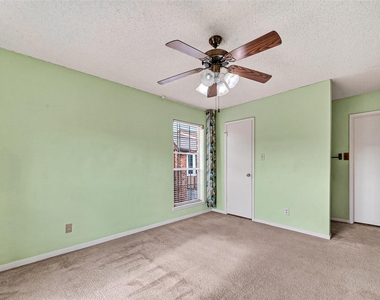 2121 Hepburn Street - Photo Thumbnail 18