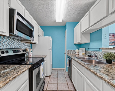 2121 Hepburn Street - Photo Thumbnail 10