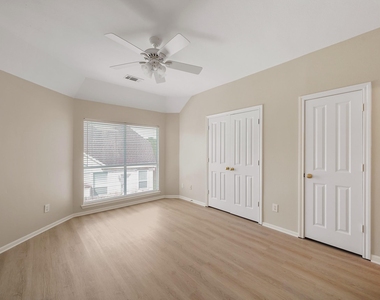 3907 Garnet Falls - Photo Thumbnail 21