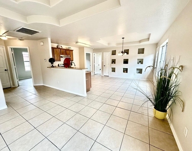 18918 Dennington Drive - Photo Thumbnail 12